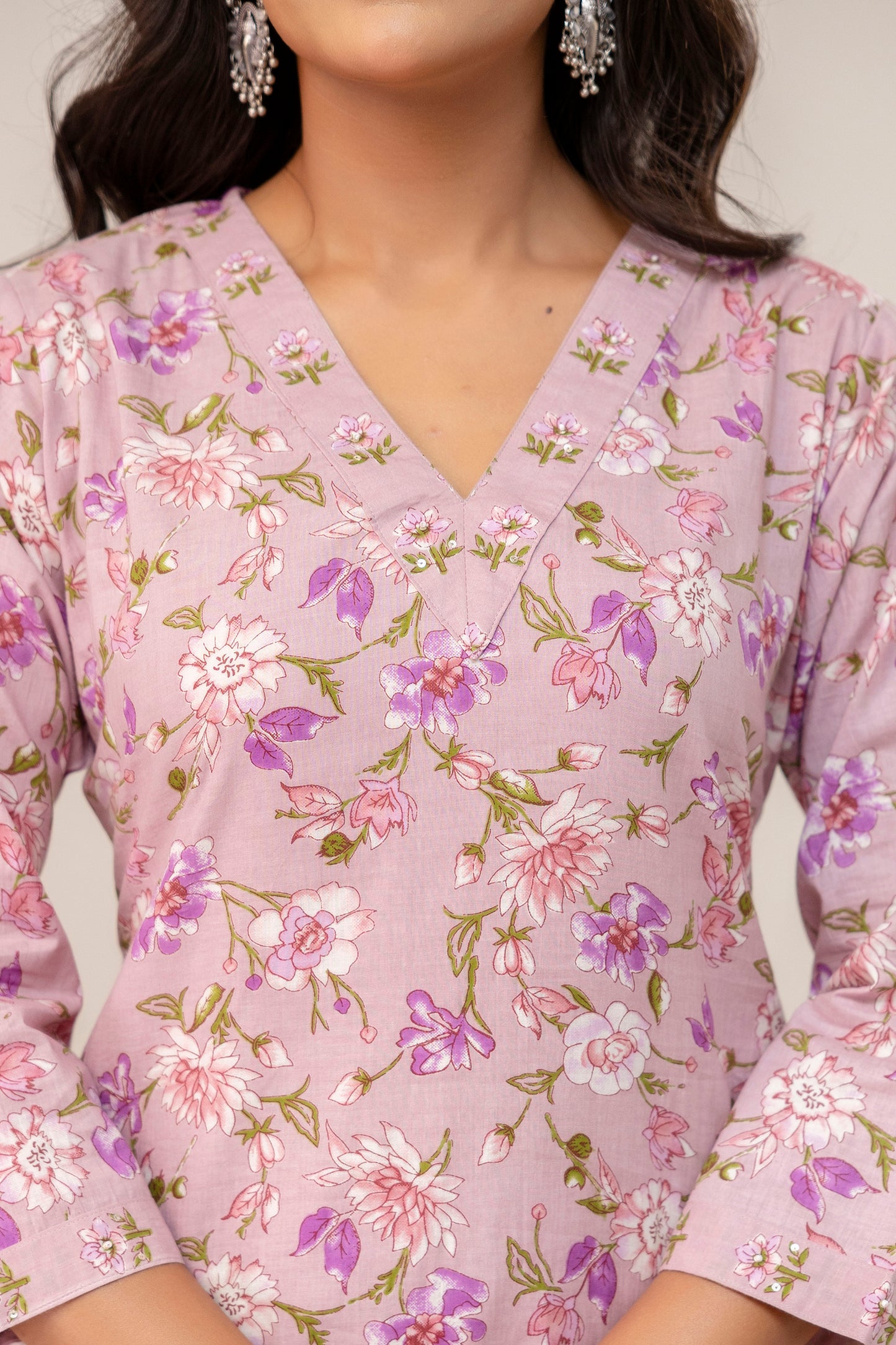 Blush Meadow Floral Cotton Kurta Pant Set β Soft Pink Elegance