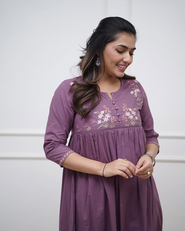 Lavender Dreams Embroidered Cotton Kurta Pant Set