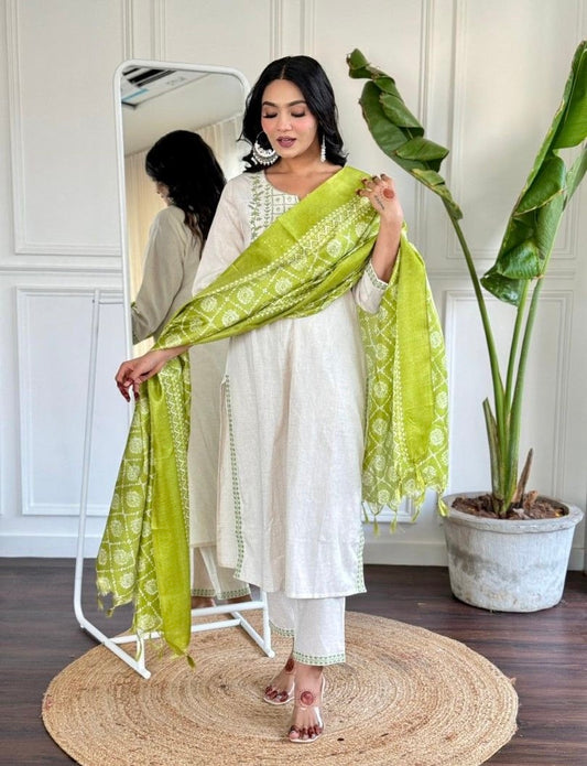 HEAVY GREEN COTTON EMBROIDERY BORDER KURTI