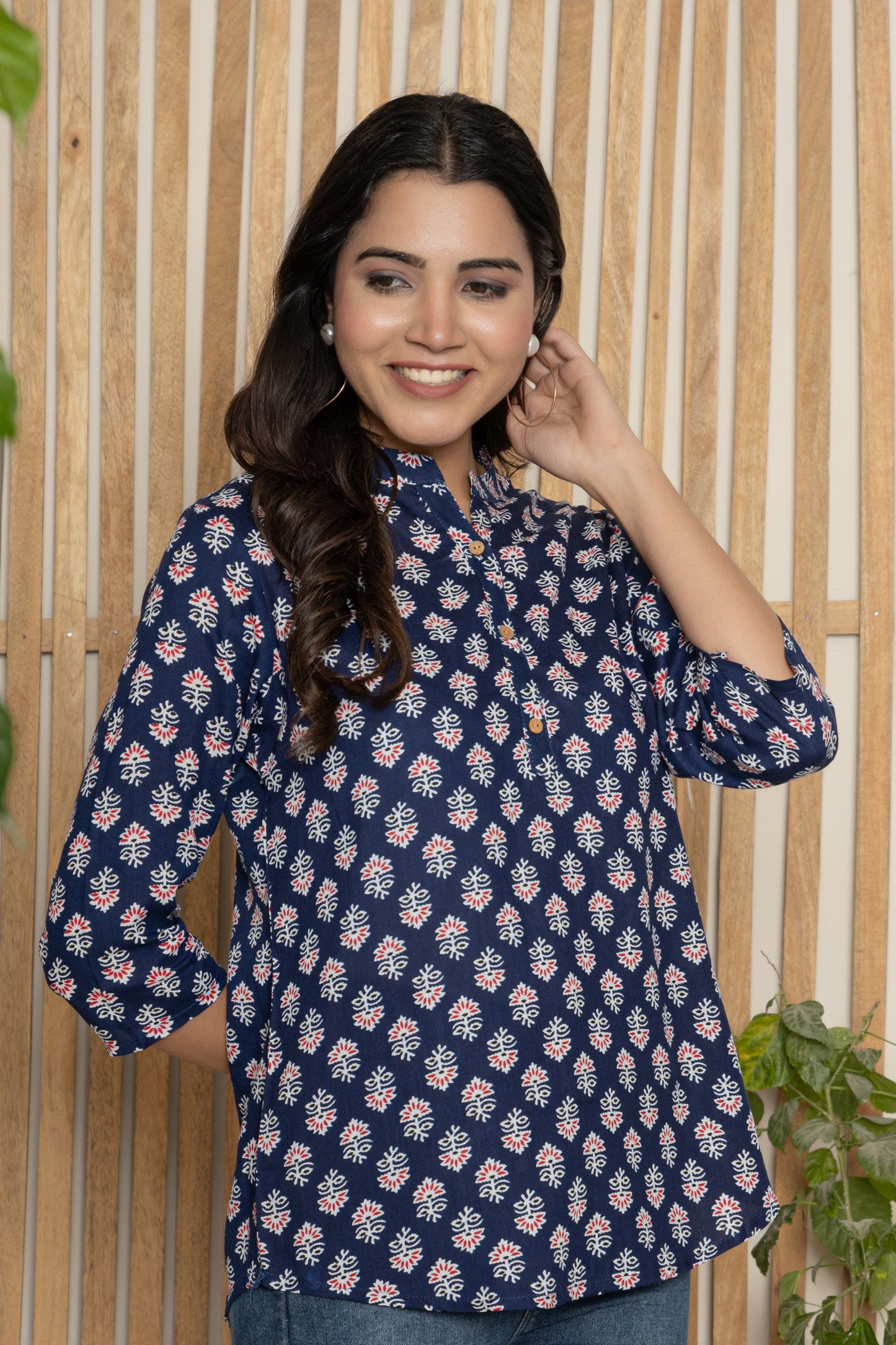 NEW FLOWER PRINT TUNIC KURTI(NAVY BLUE )